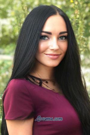 204318 - Irina Age: 33 - Ukraine