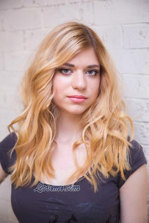 164670 - Elena Age: 23 - Ukraine