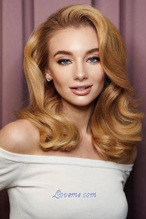 196009 - Varvara Age: 25 - Russia