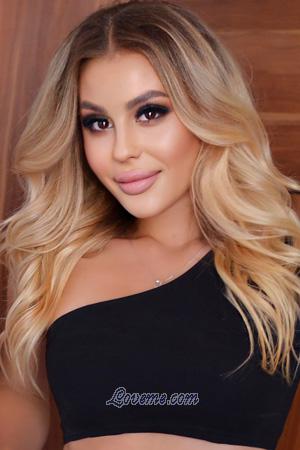 196503 - Elena Age: 21 - Ukraine