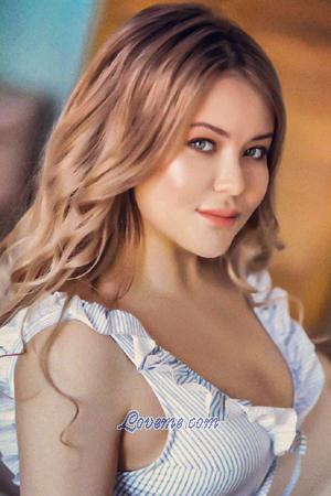 196532 - Irina Age: 32 - Russia