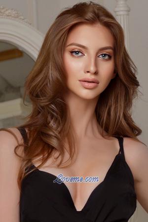 197526 - Anastasia Age: 22 - Ukraine