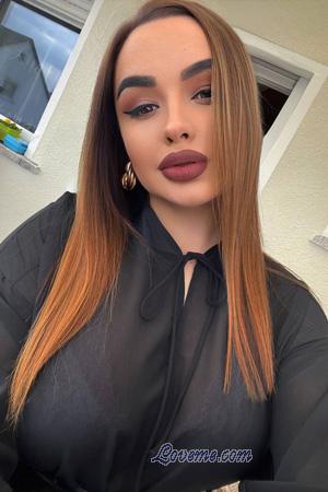 223075 - Nataliia Age: 27 - Ukraine