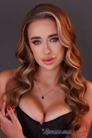 224422 - Valeriia Age: 22 - Ukraine