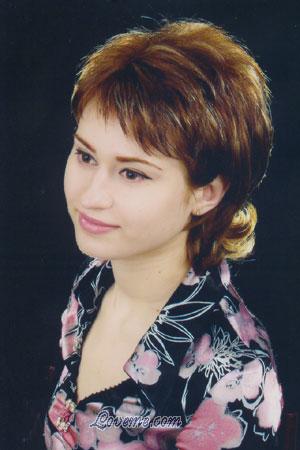 54105 - Elena Age: 26 - Ukraine