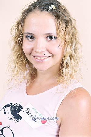 64388 - Inessa Age: 32 - Ukraine