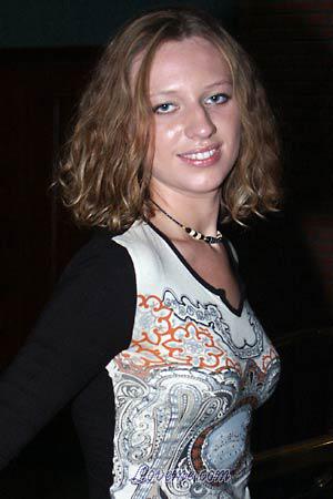 75552 - Elena Age: 28 - Ukraine