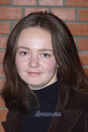 76453 - Oksana Age: 27 - Ukraine