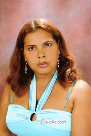 84931 - Yesmina Age: 38 - Colombia