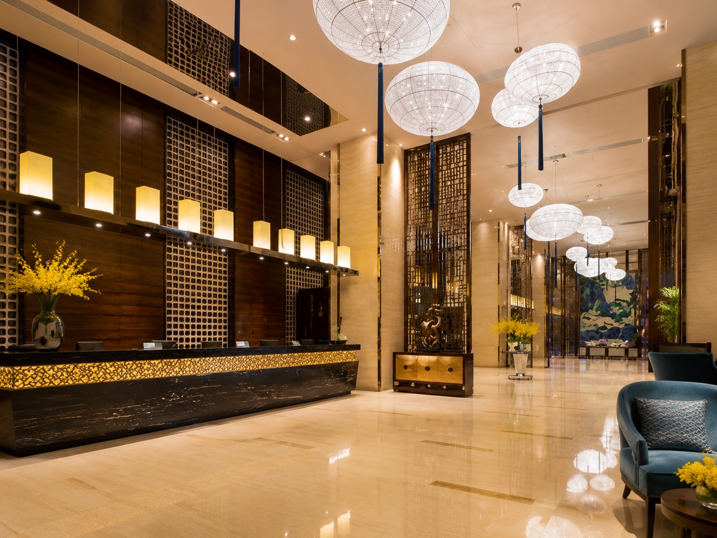 Glenview ITC Plaza Chongqing hotel lobby for A Foreign Affair tour guests