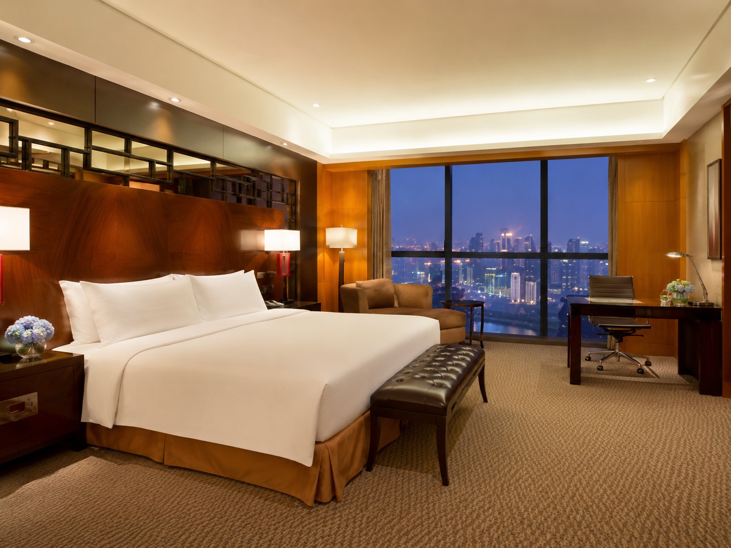 Comfortable guest room at Glenview ITC Plaza Chongqing